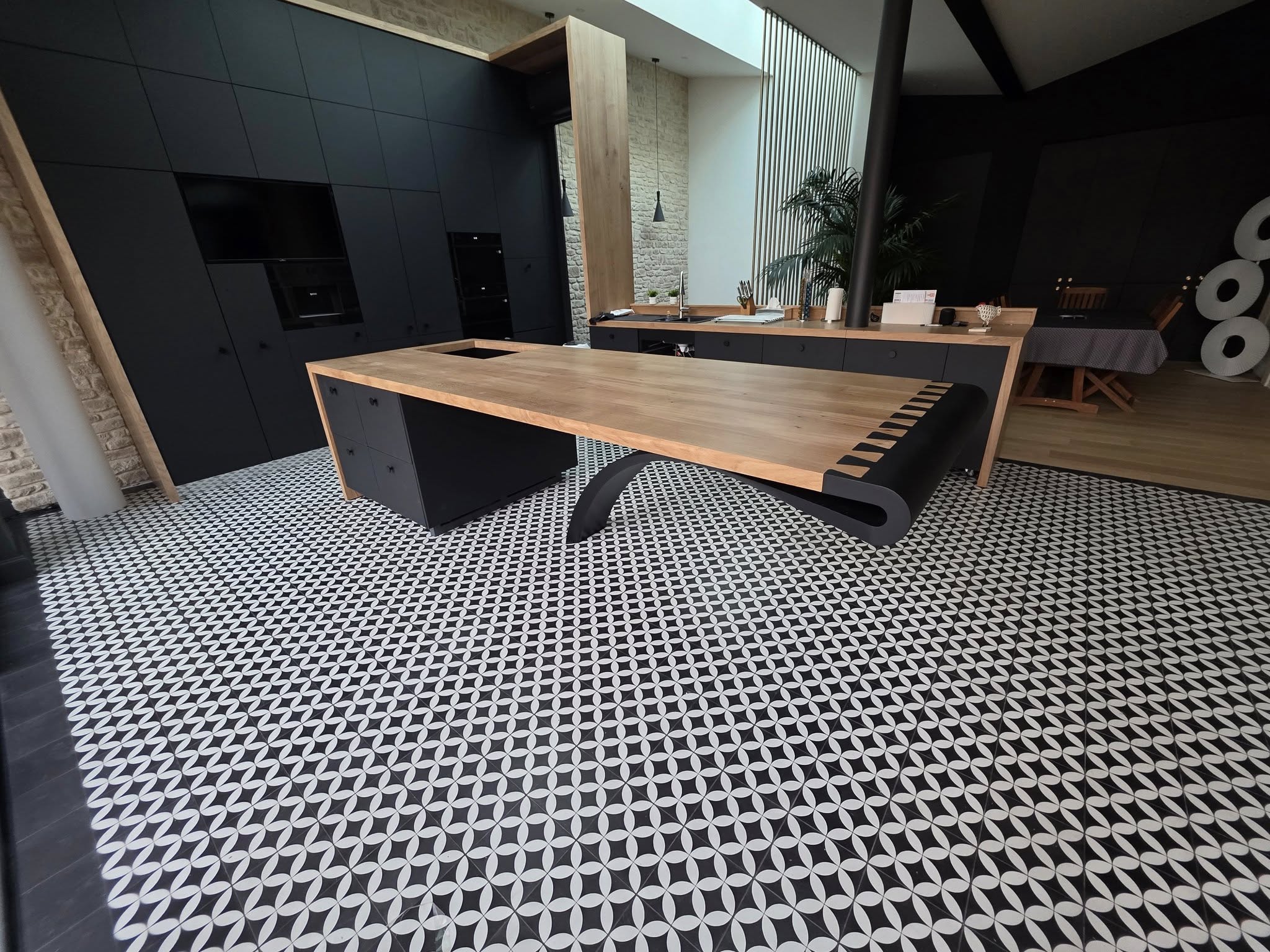 Métallerie Nancy — Fabrication d'un pied de table sur mesure